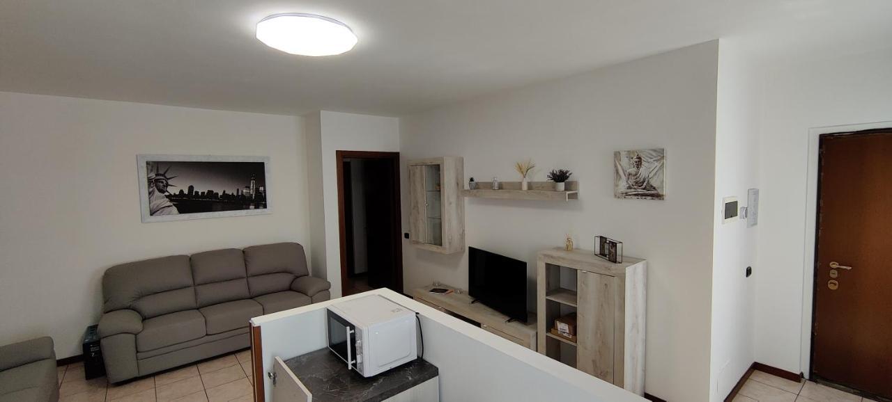 La Casa Ciarlasca Lacchiarella Kültér fotó